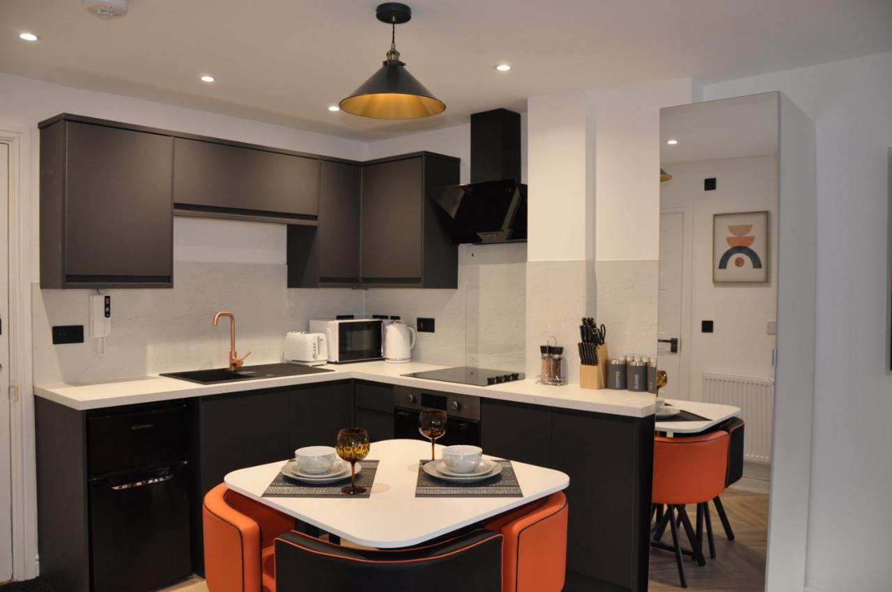 Luxury Studio- Mk Central- 5 Mins Drive To Train Station-Direct Trains To London, Birmingham Milton Keynes Exterior foto